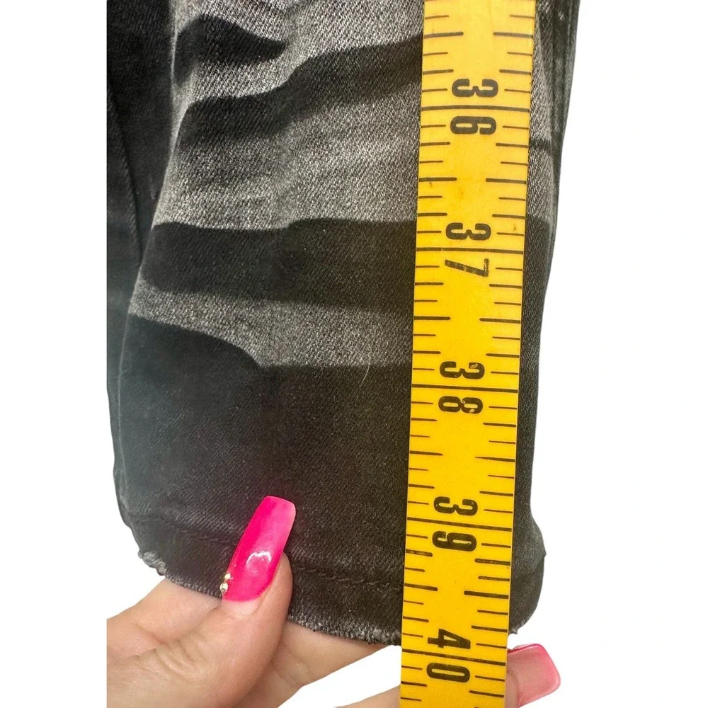 MAKOBI M1969 BONDI SHREDDED JEANS - (BLACK/ Blue) Size 36‎ x 32